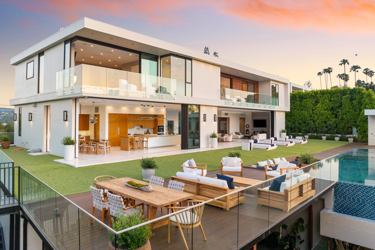How Summit Automation Is Redefining Home Automation | ICONIC LIFE